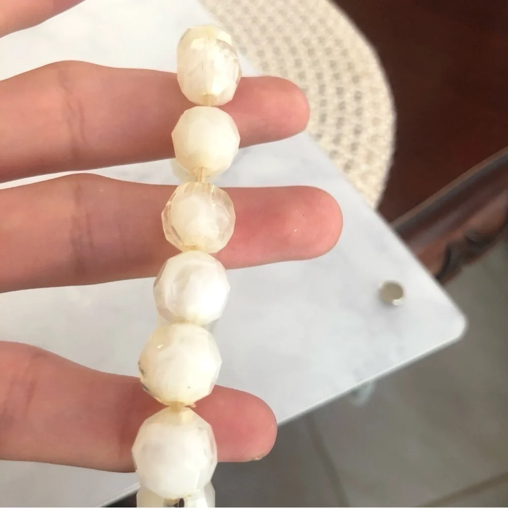 Vintage Stretchy Bracelet - Picture 2 of 2